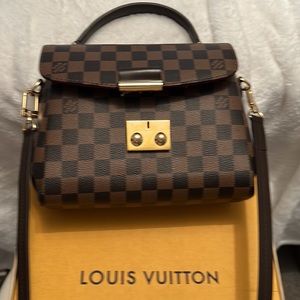 LV PURSE